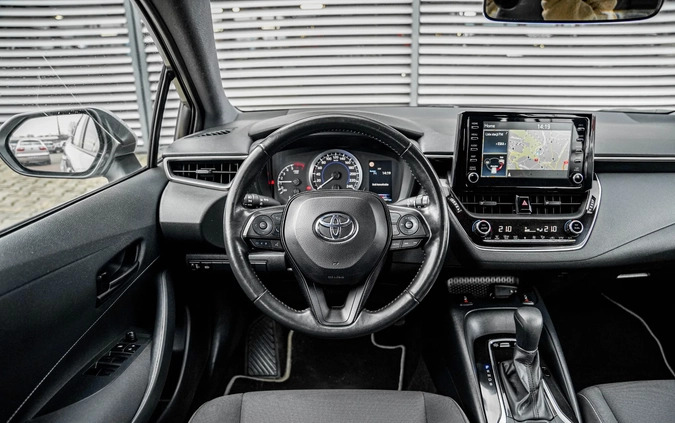 Toyota Corolla cena 77900 przebieg: 118491, rok produkcji 2019 z Piła małe 562